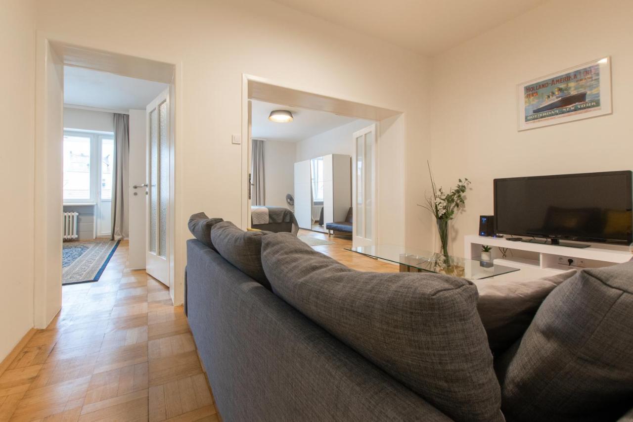 As Aparts. Old Town Square Apt. Appartamento *