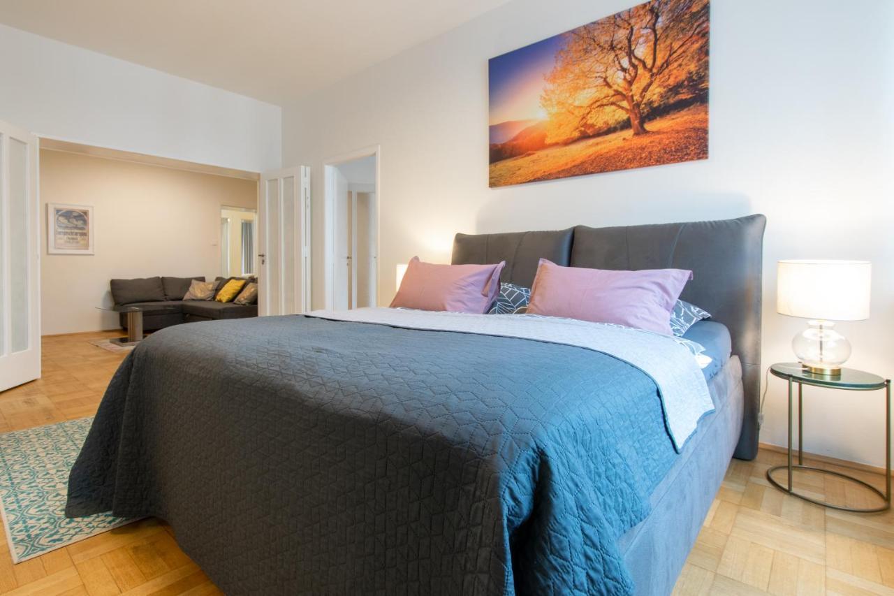 Apartamento As Aparts. Old Town Square Apt. *