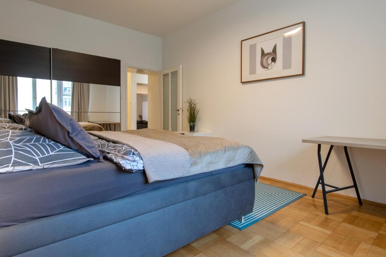 Apartamento As Aparts. Old Town Square Apt. *