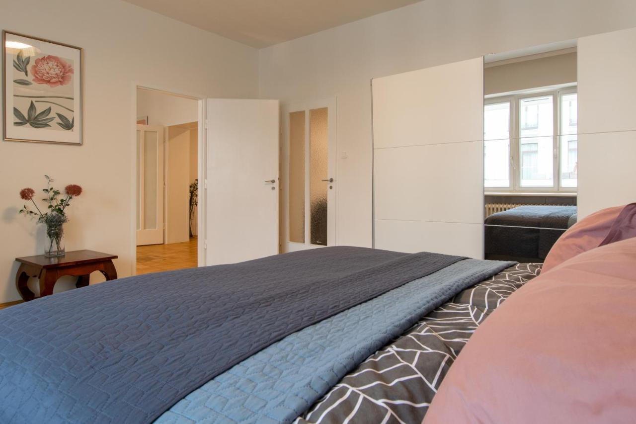 Apartamento As Aparts. Old Town Square Apt.
